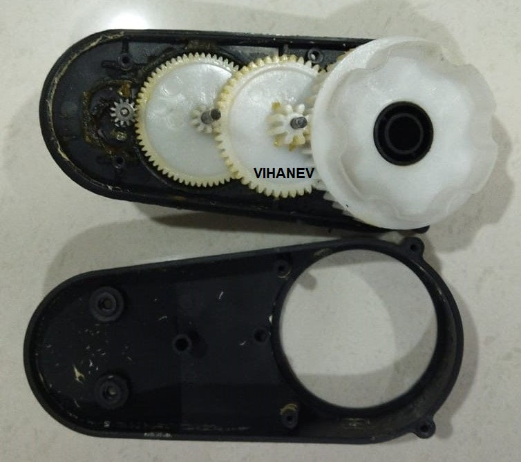 12V Car and Bike Gearbox, 15000 RPM WITH Motor, 12mm Inner Diameter 6 Grooves - Gearbox RS390