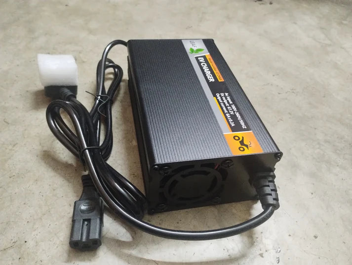 60V 6A Charger (Output 67.2V Aluminum Lithium-Ion Battery Charger)