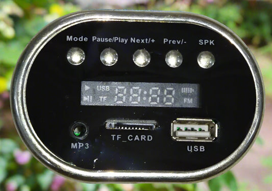 12V Music player with Display - 3 sockets MP3 - 223