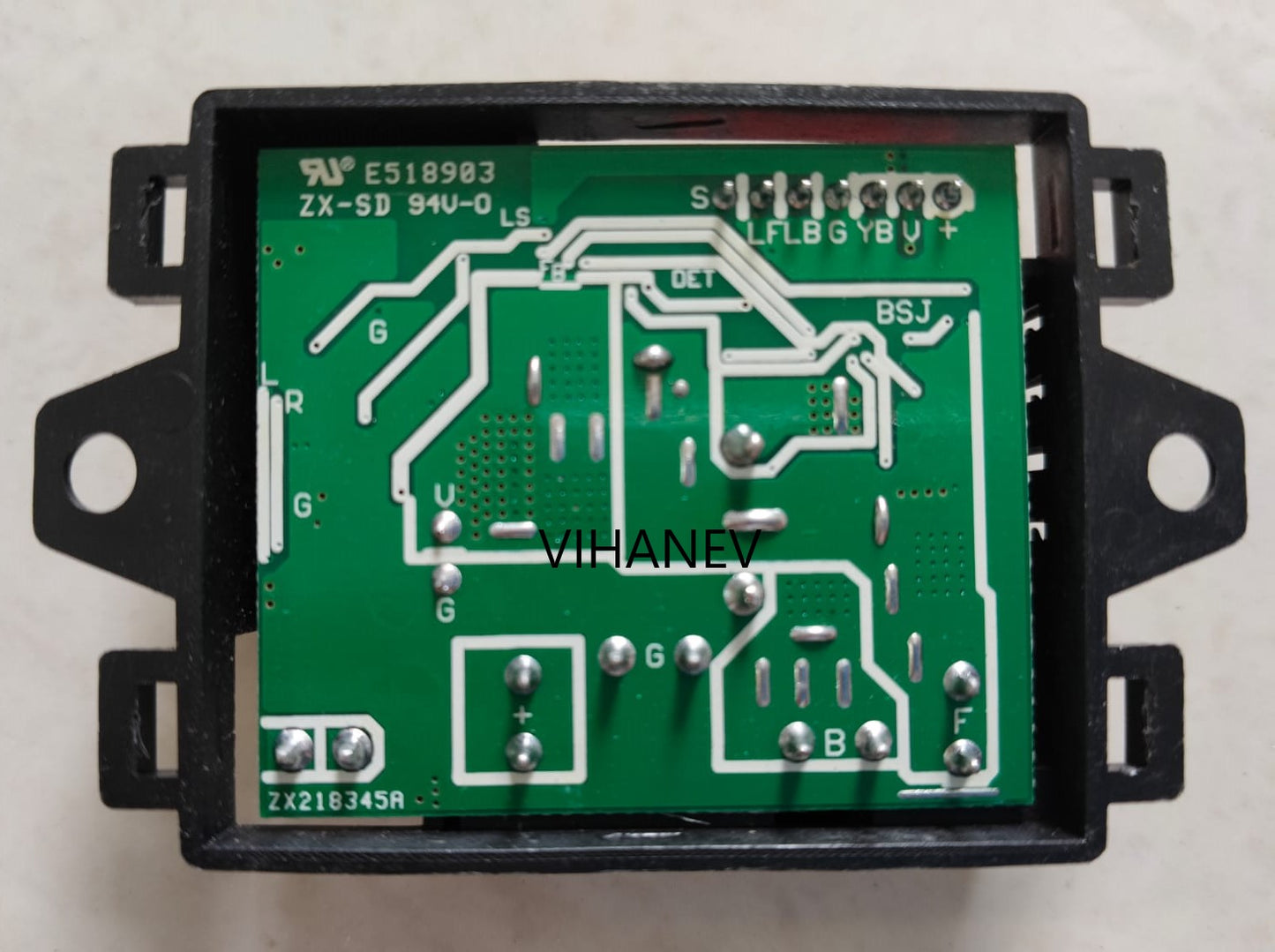 J2 DV-12V / J2D-7P-12V CONTROLLER WITH REMOTE