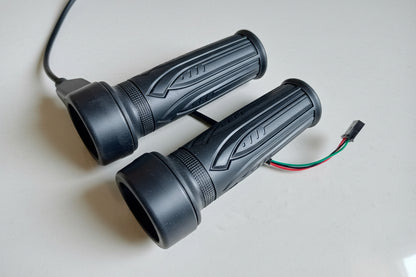 Kids R1 Bike Motorcycle Hand accelerator with left side grip - Male socket
