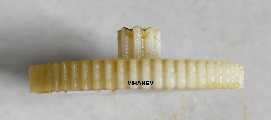Small Gear Garari for 6V / 12V, 6 Grooves RS380 Gearbox